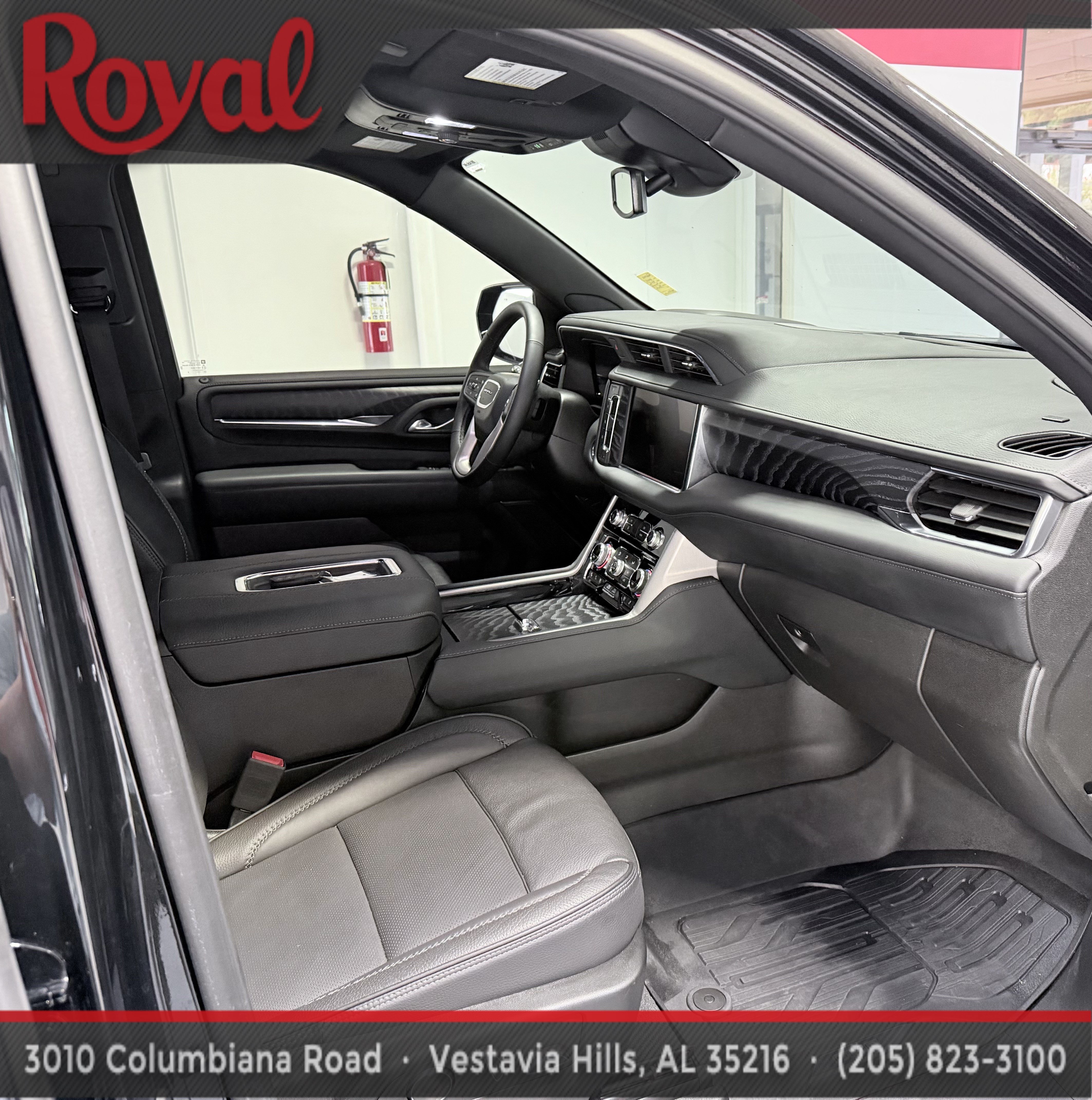 Used 2024 GMC Yukon XL Denali w/ LPO, Floor Liner Package RWD image 17
