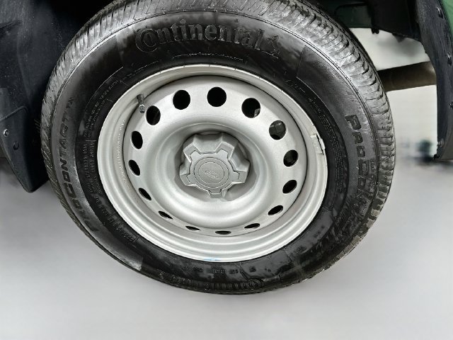 Used 2025 Ford Maverick XL w/ Equipment Group 102A AWD/4WD image 25