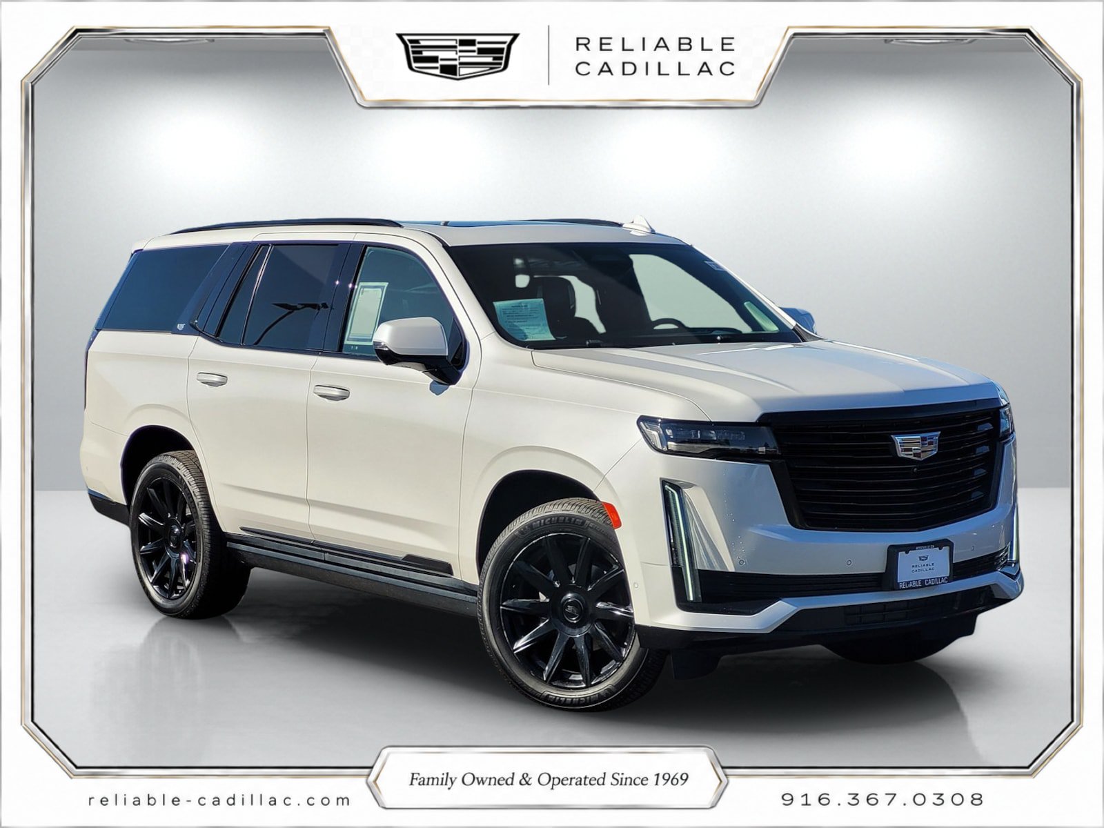 Used 2021 Cadillac Escalade Premium Luxury Platinum AWD/4WD image 1