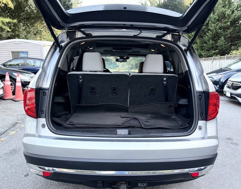 Used 2017 Honda Pilot Elite image 20