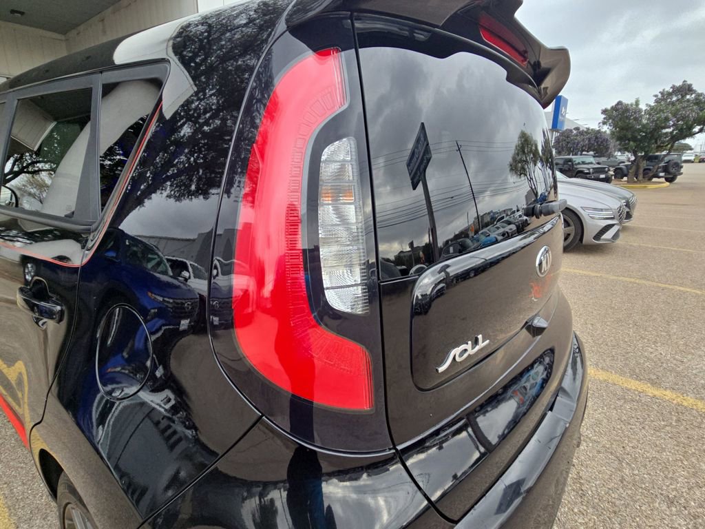 Used 2016 Kia Soul + w/ Tarmac Special Edition image 32