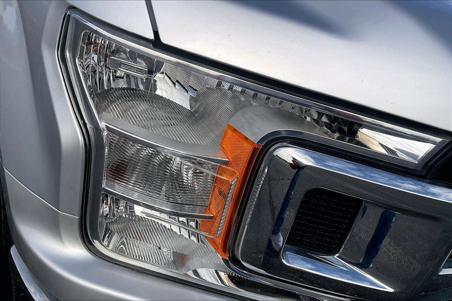 Used 2018 Ford F150 XLT image 23