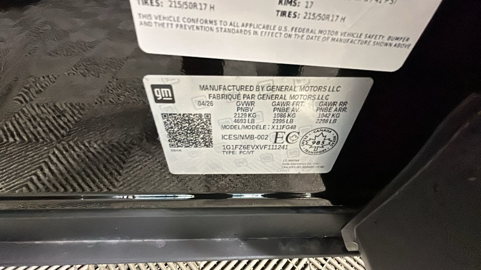 Used 2027 Chevrolet Bolt RS FWD image 11