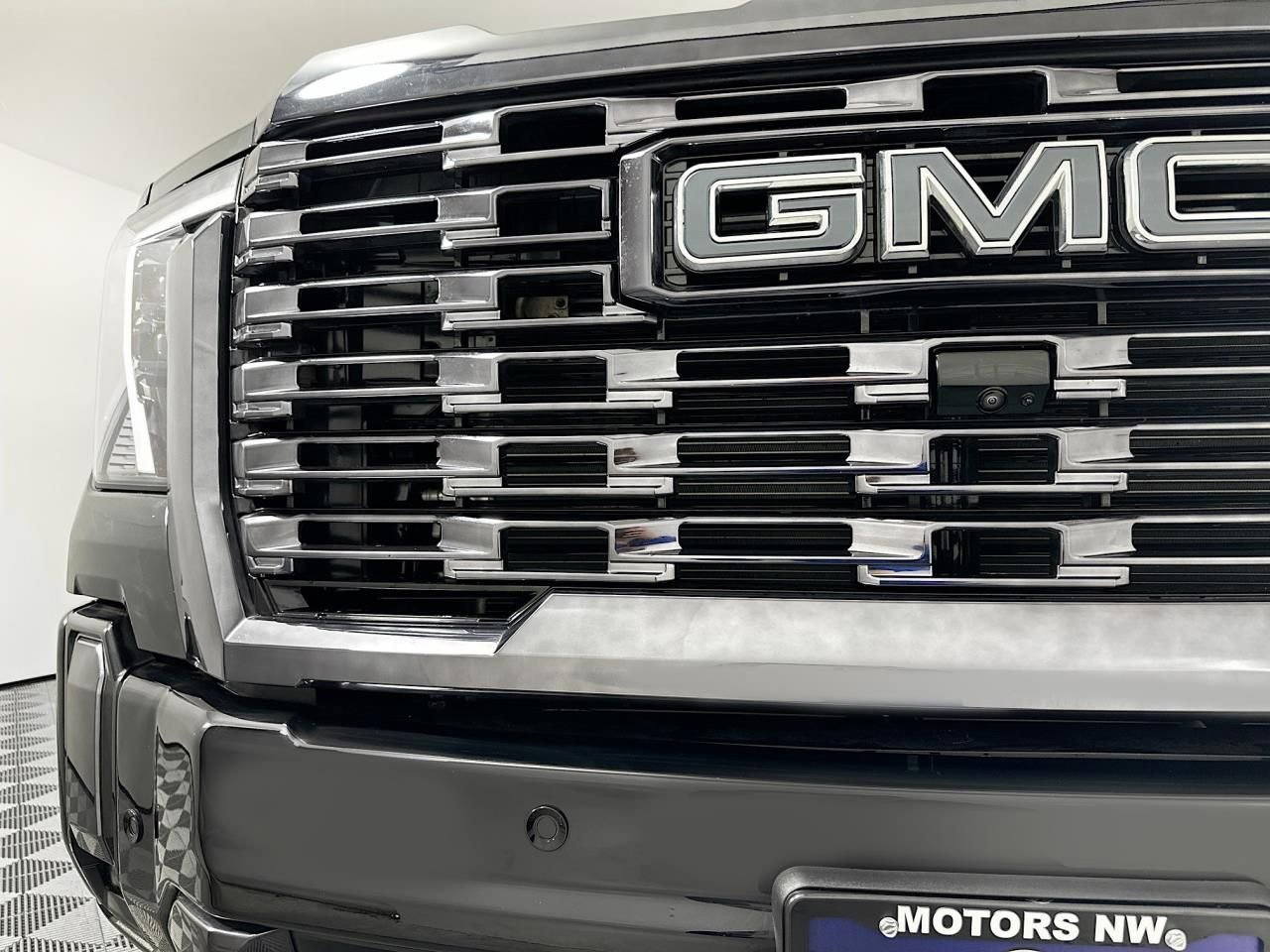 Used 2024 GMC Sierra 3500 Denali Ultimate image 6