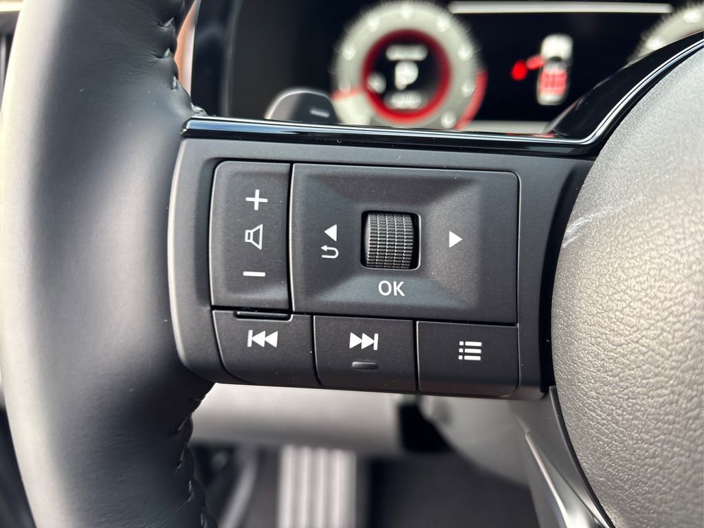 New 2025 Nissan Pathfinder Platinum w/ Lighting Package (N92) image 30