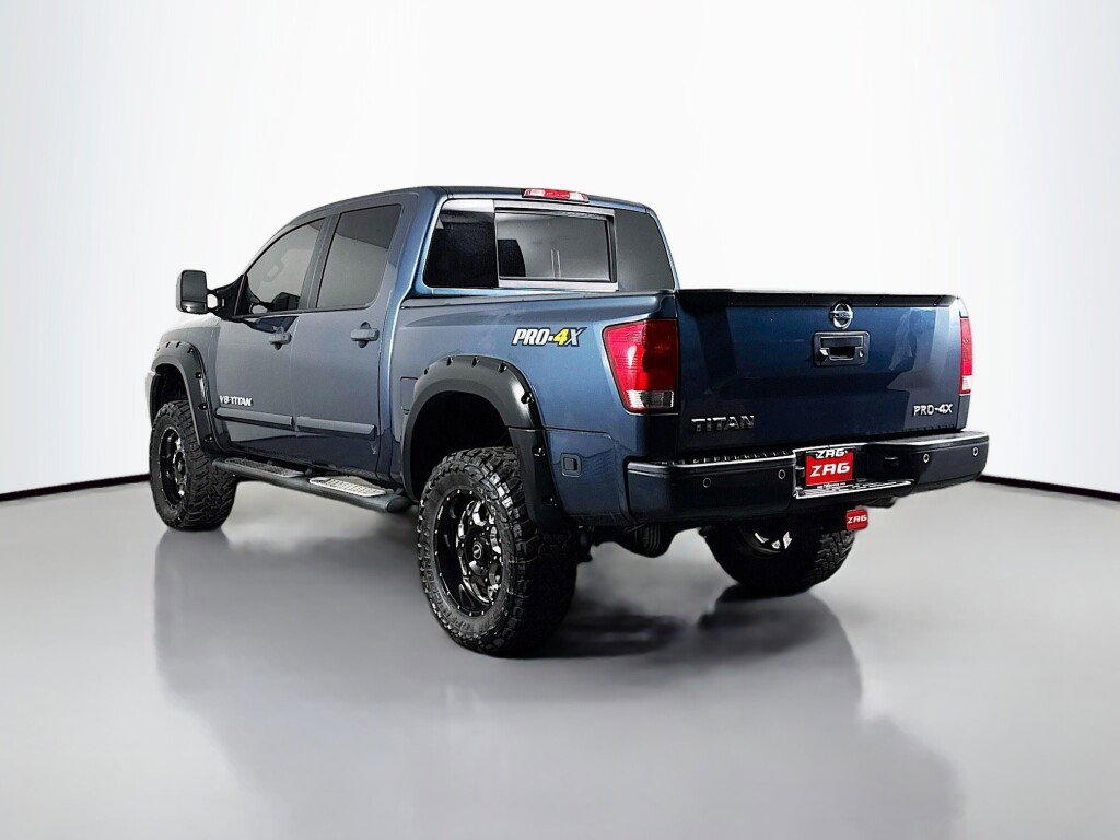 Used 2014 Nissan Titan PRO-4X AWD/4WD image 3