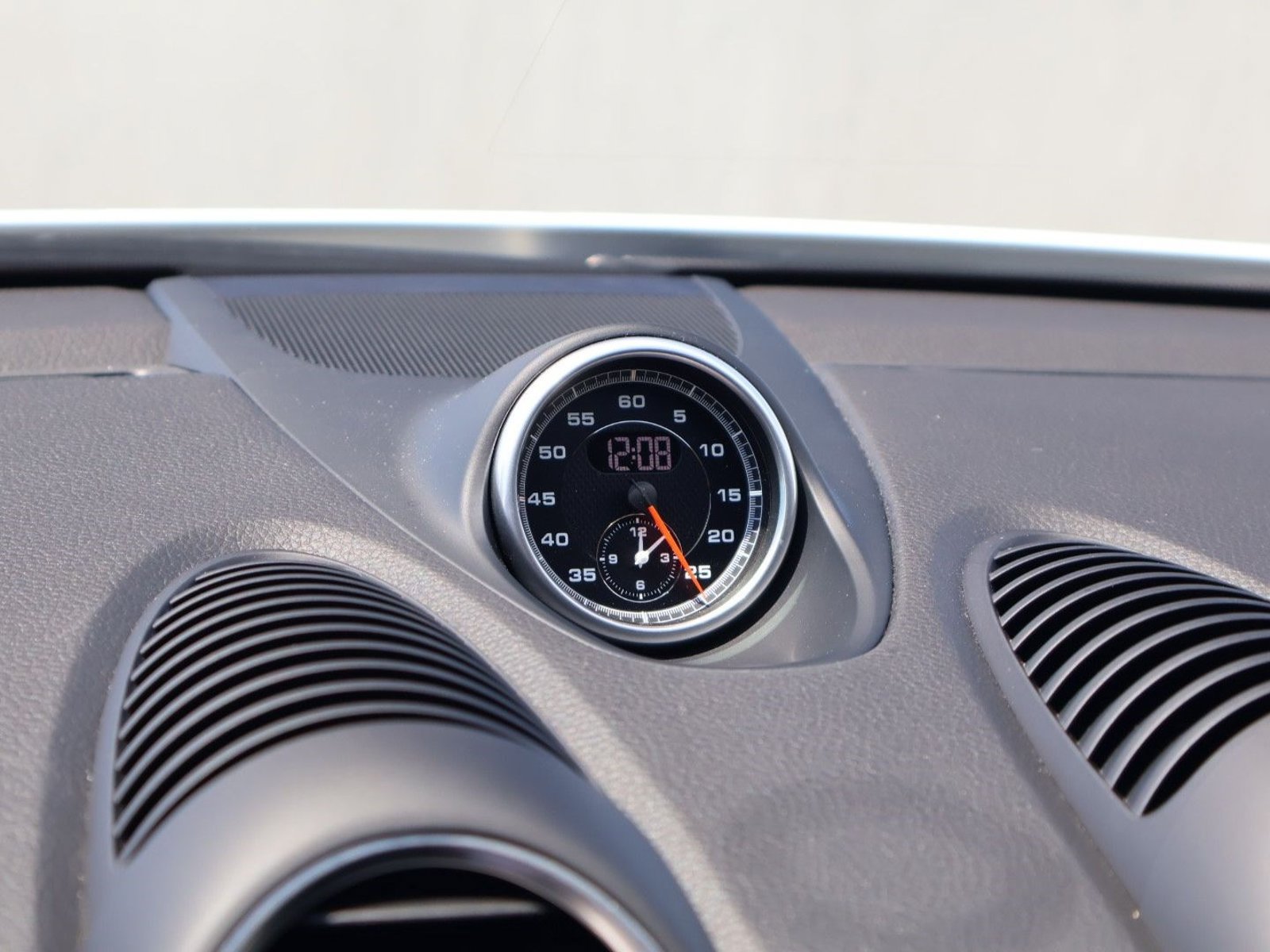 Certified 2024 Porsche 718 Cayman RWD image 25