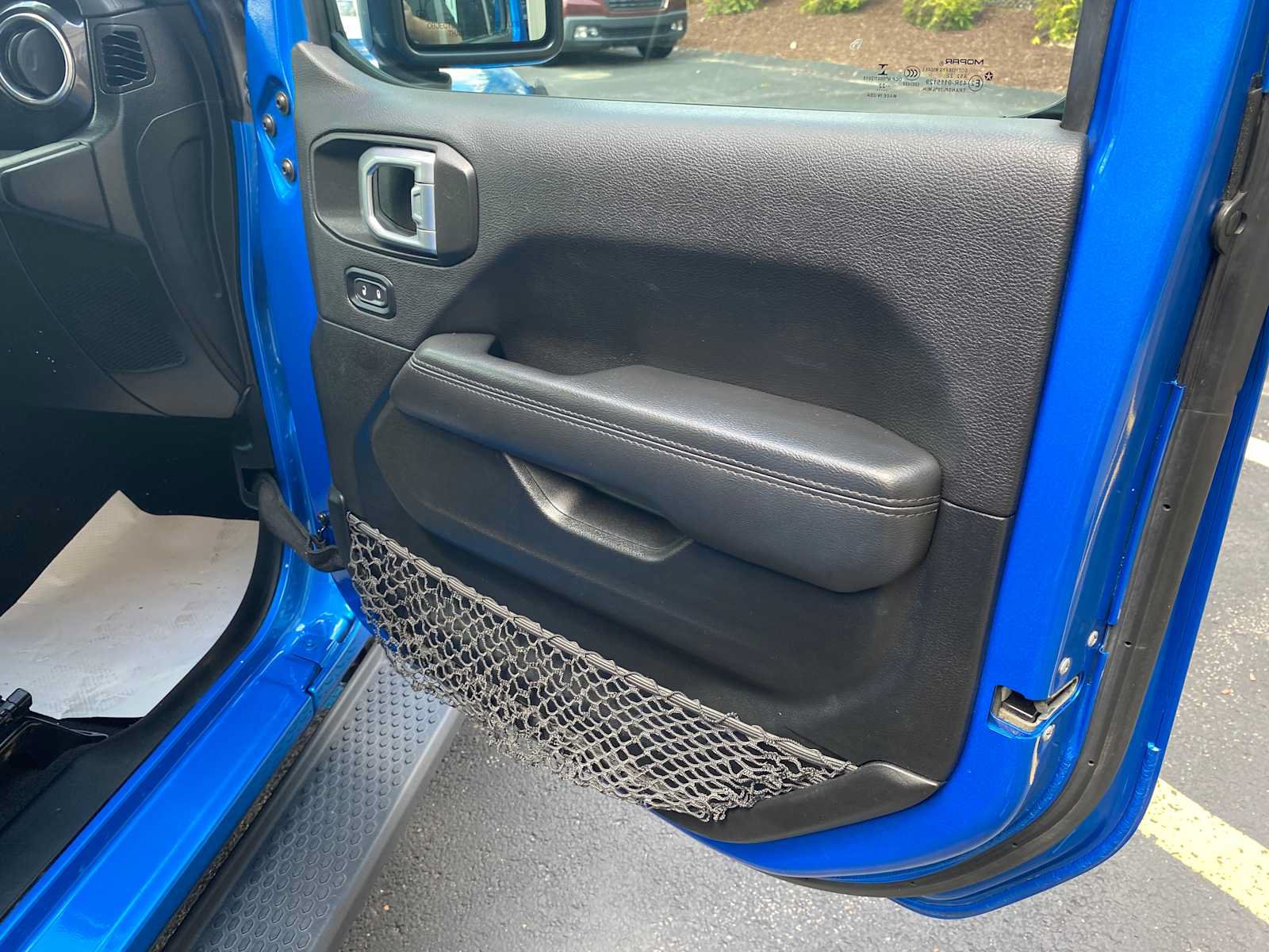 Used 2022 Jeep Wrangler Unlimited Sahara AWD/4WD image 38