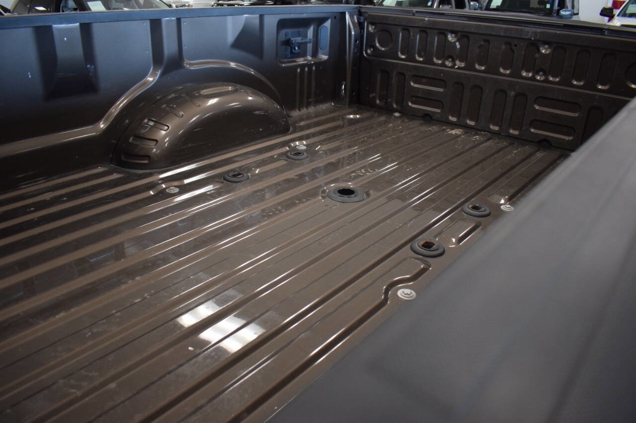 Used 2017 Ford F350 XLT w/ XLT Premium Package image 29