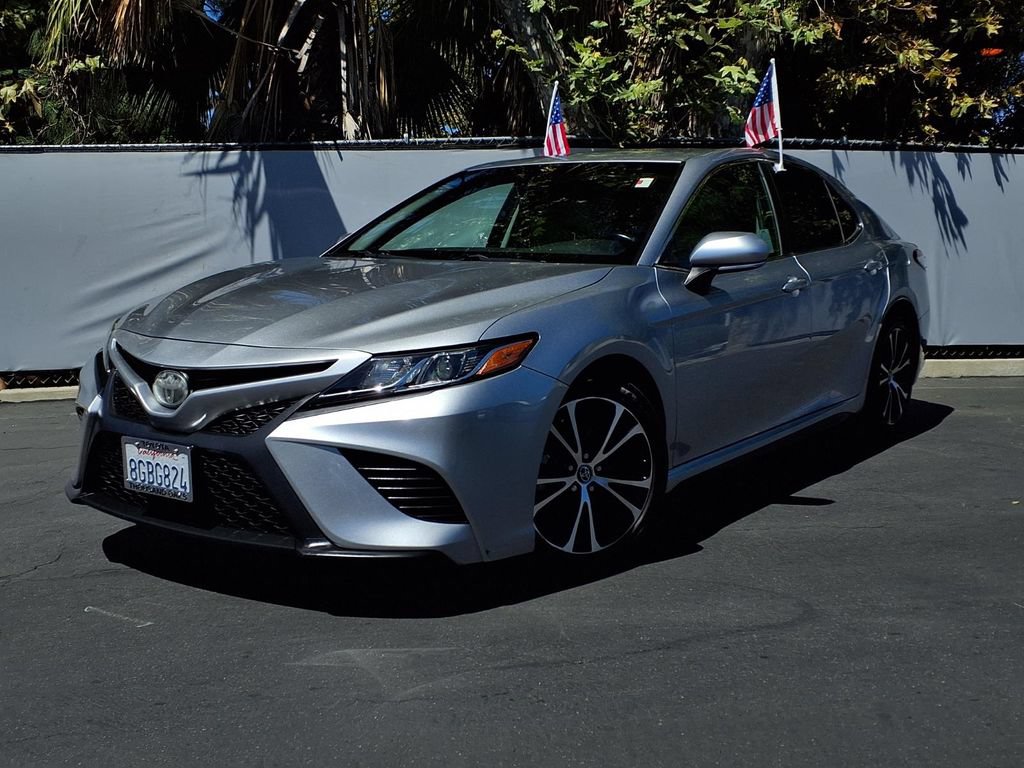 Certified 2018 Toyota Camry SE w/ Convenience Package FWD image 39