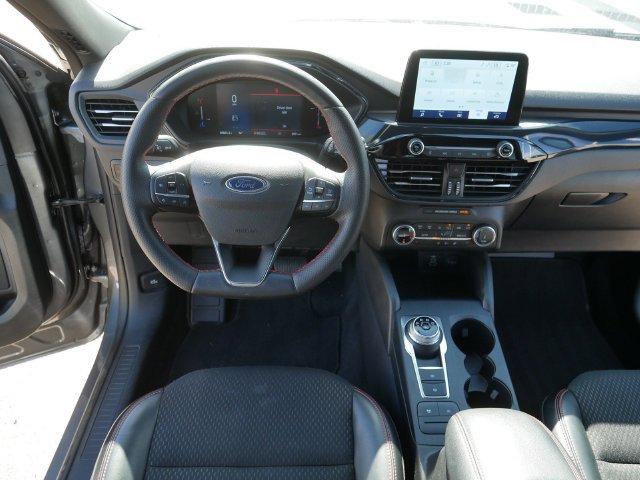 Used 2025 Ford Escape ST-Line Select AWD/4WD image 21