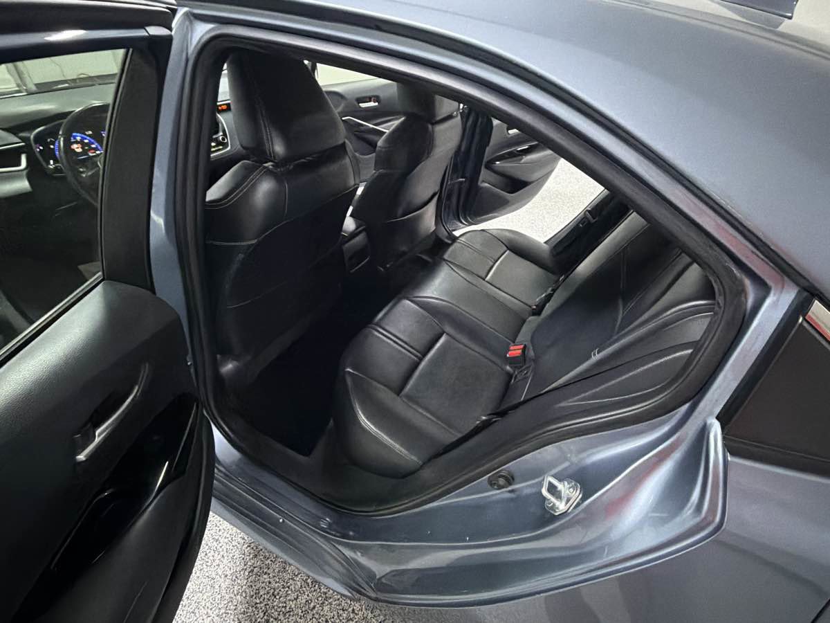 Used 2020 Toyota Corolla XLE w/ Carpet Mat Package (TMS) FWD image 28