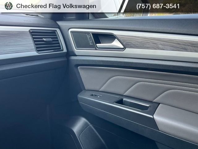 Used 2023 Volkswagen Atlas Cross Sport SE w/ Black Wheel Package image 30