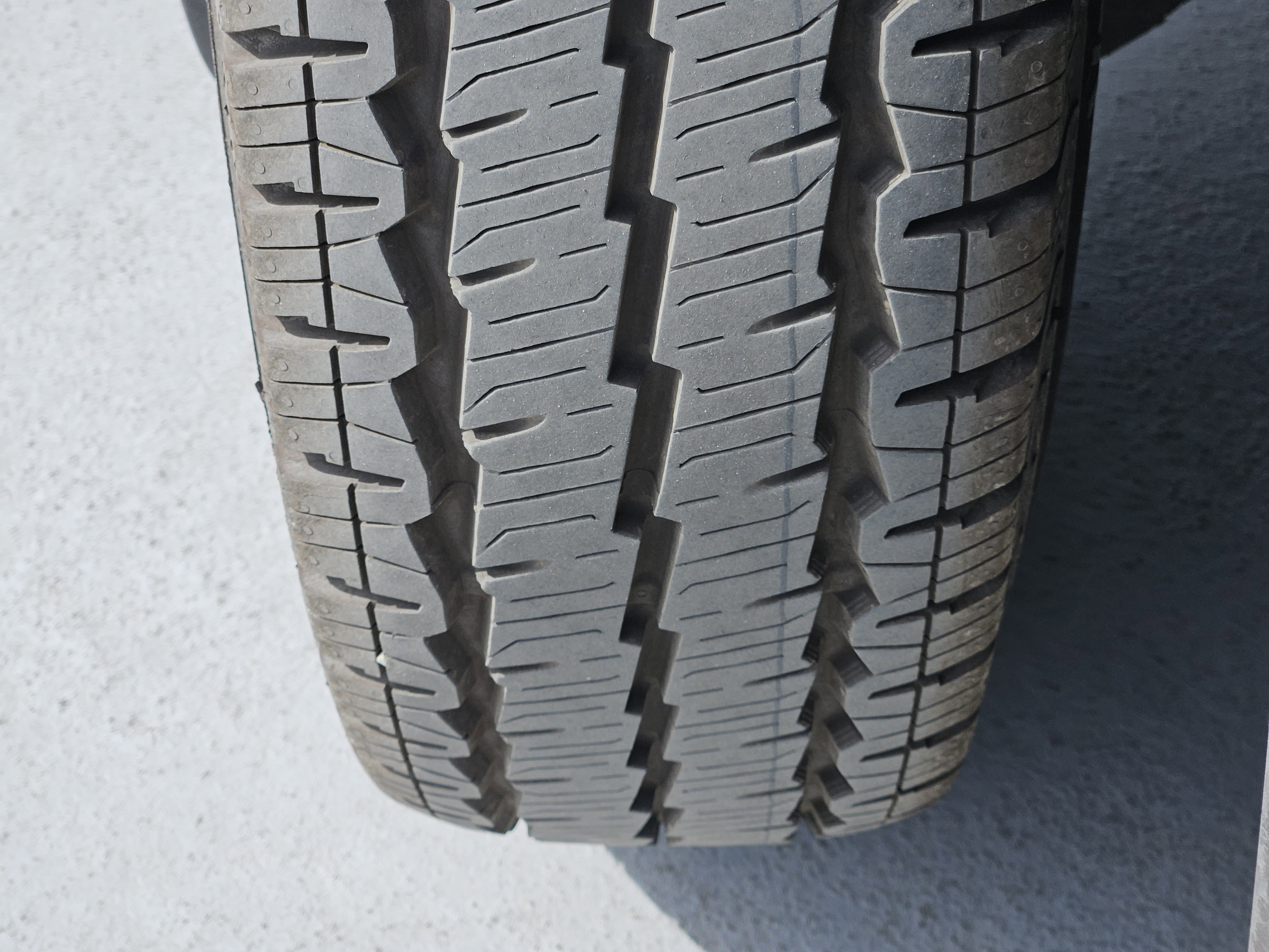 Used 2024 Mercedes-Benz Sprinter 3500 image 12