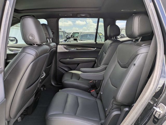 Used 2023 Cadillac XT6 Sport AWD/4WD image 14