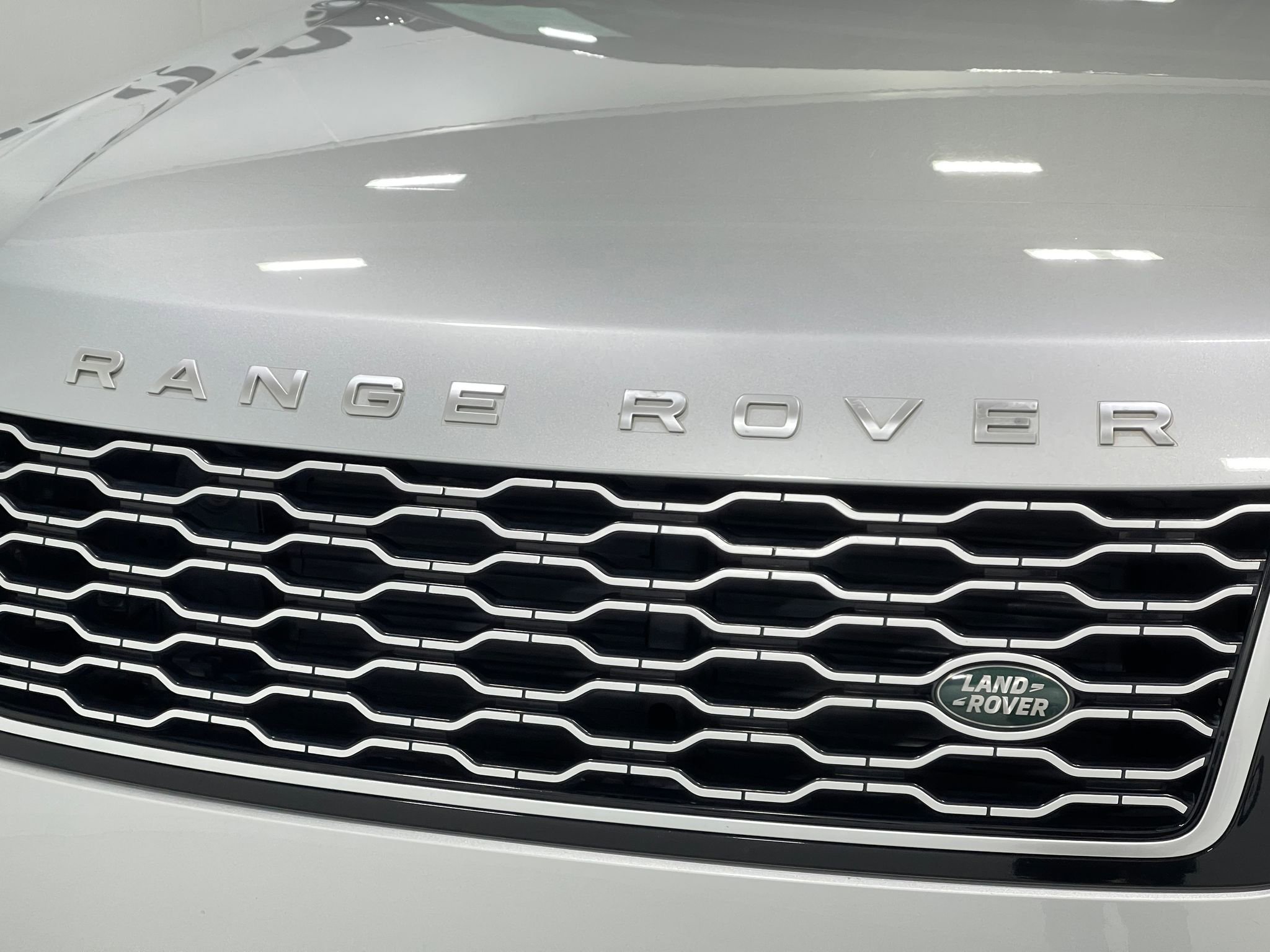 Used 2018 Land Rover Range Rover HSE AWD/4WD image 39