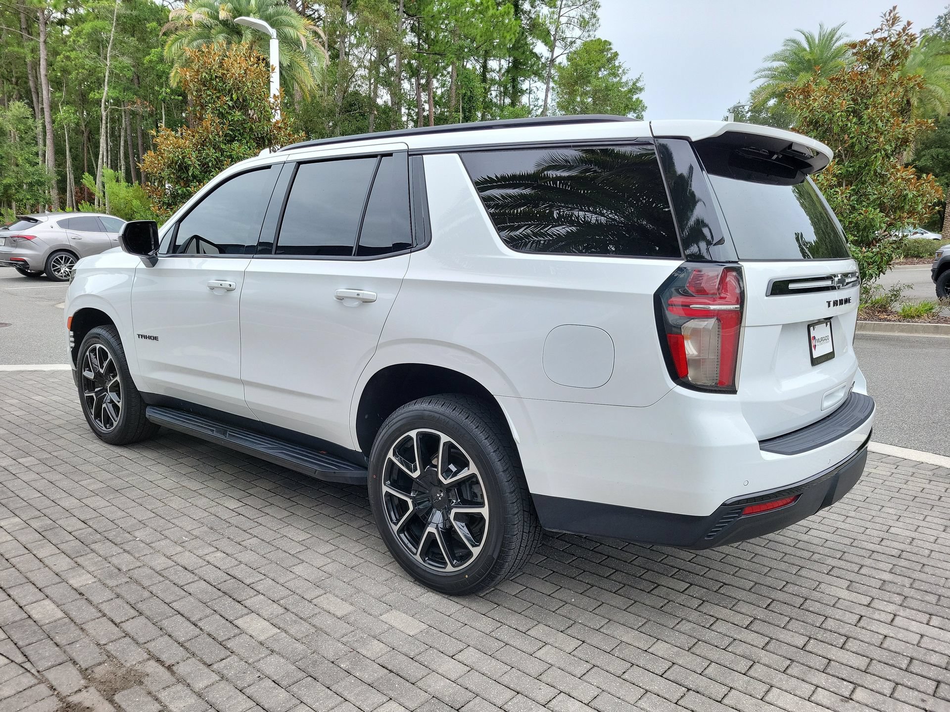 Used 2023 Chevrolet Tahoe RST AWD/4WD image 2