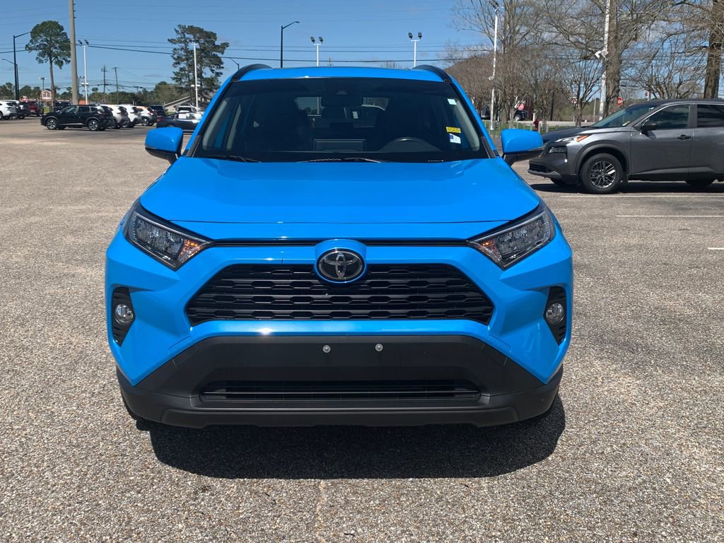 Used 2021 Toyota RAV4 XLE Premium image 4