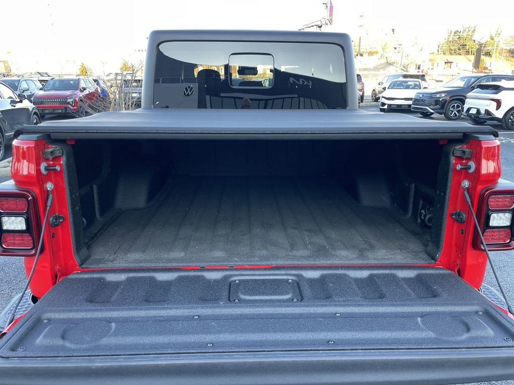 Used 2024 Jeep Gladiator Willys image 37