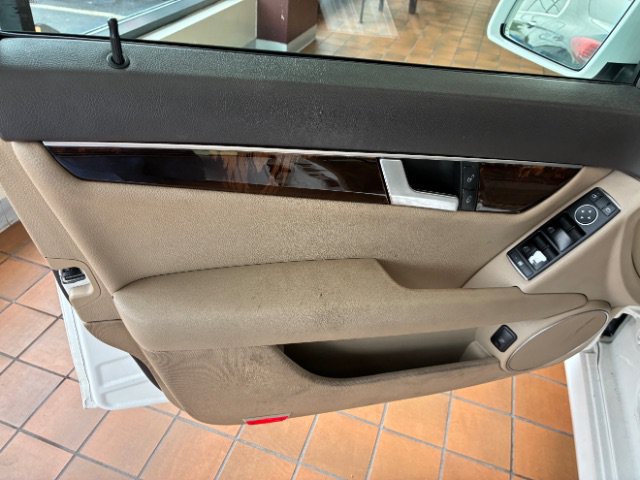 Used 2014 Mercedes-Benz C 250 Sedan image 12