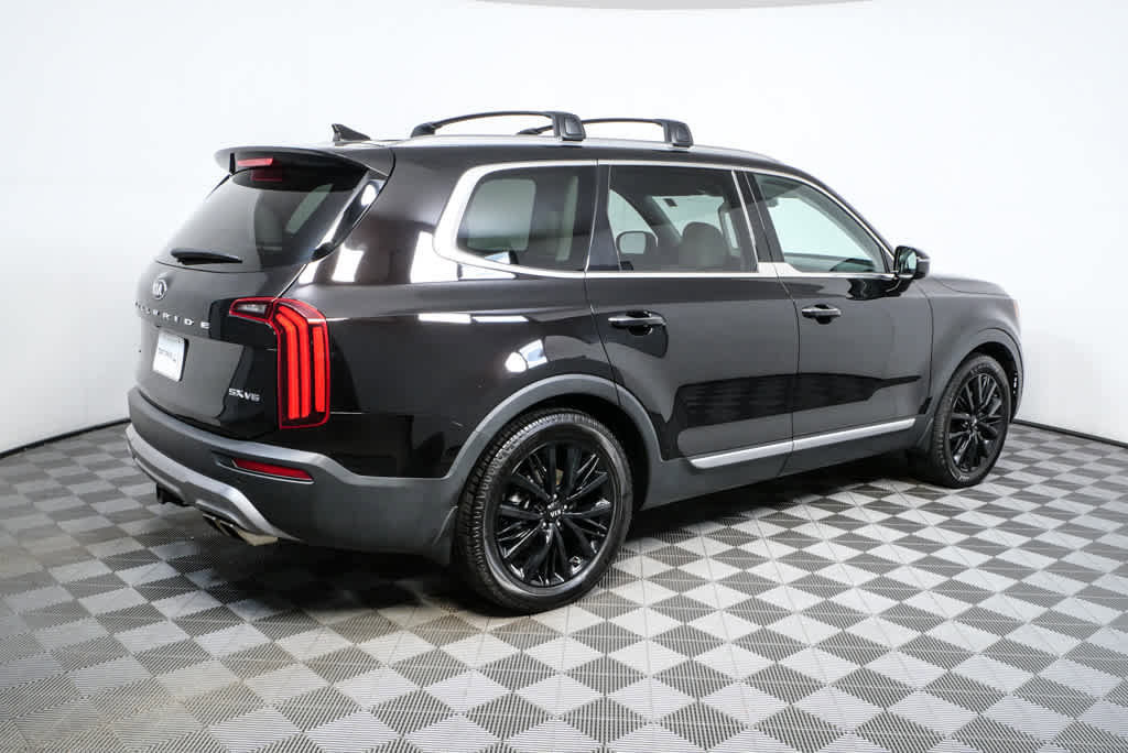 Used 2021 Kia Telluride SX w/ SX Prestige Package image 3