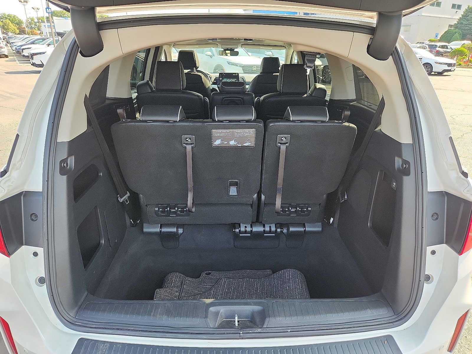 Certified 2025 Honda Odyssey Touring image 27