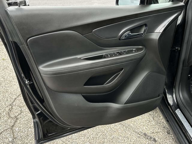 Used 2022 Buick Encore Preferred w/ Safety Package AWD/4WD image 17