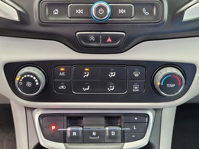 Used 2024 GMC Terrain SLE image 25