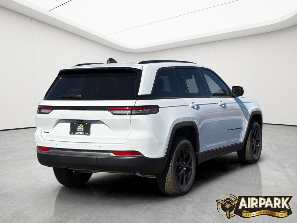 New 2026 Jeep Grand Cherokee Altitude AWD/4WD image 4