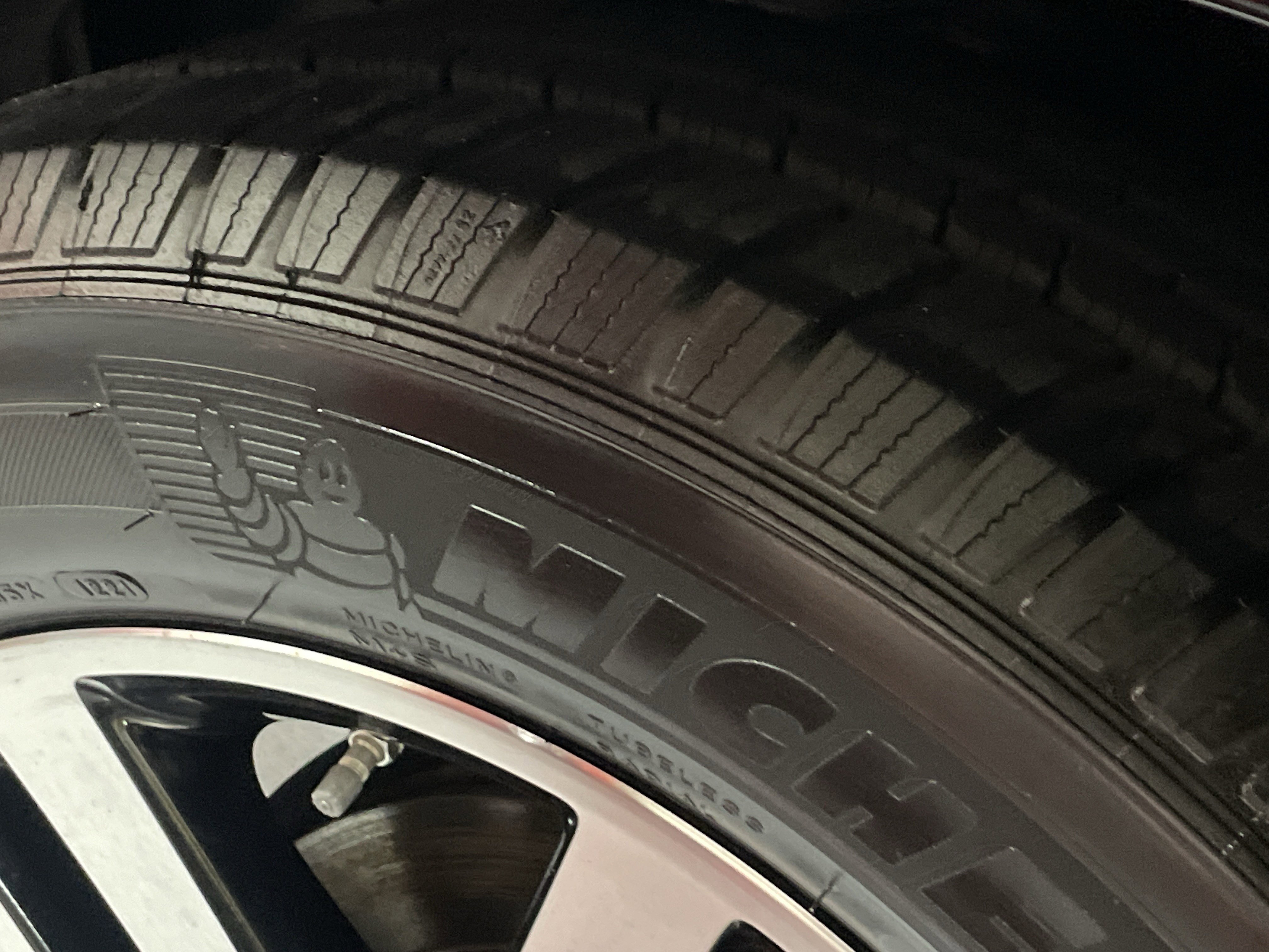 Used 2015 Toyota 4Runner Limited image 12