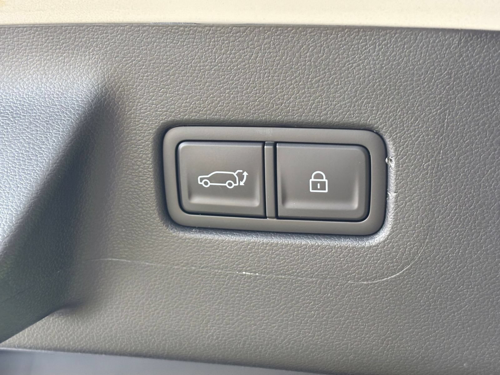 Used 2026 Hyundai Santa Fe SEL FWD image 24