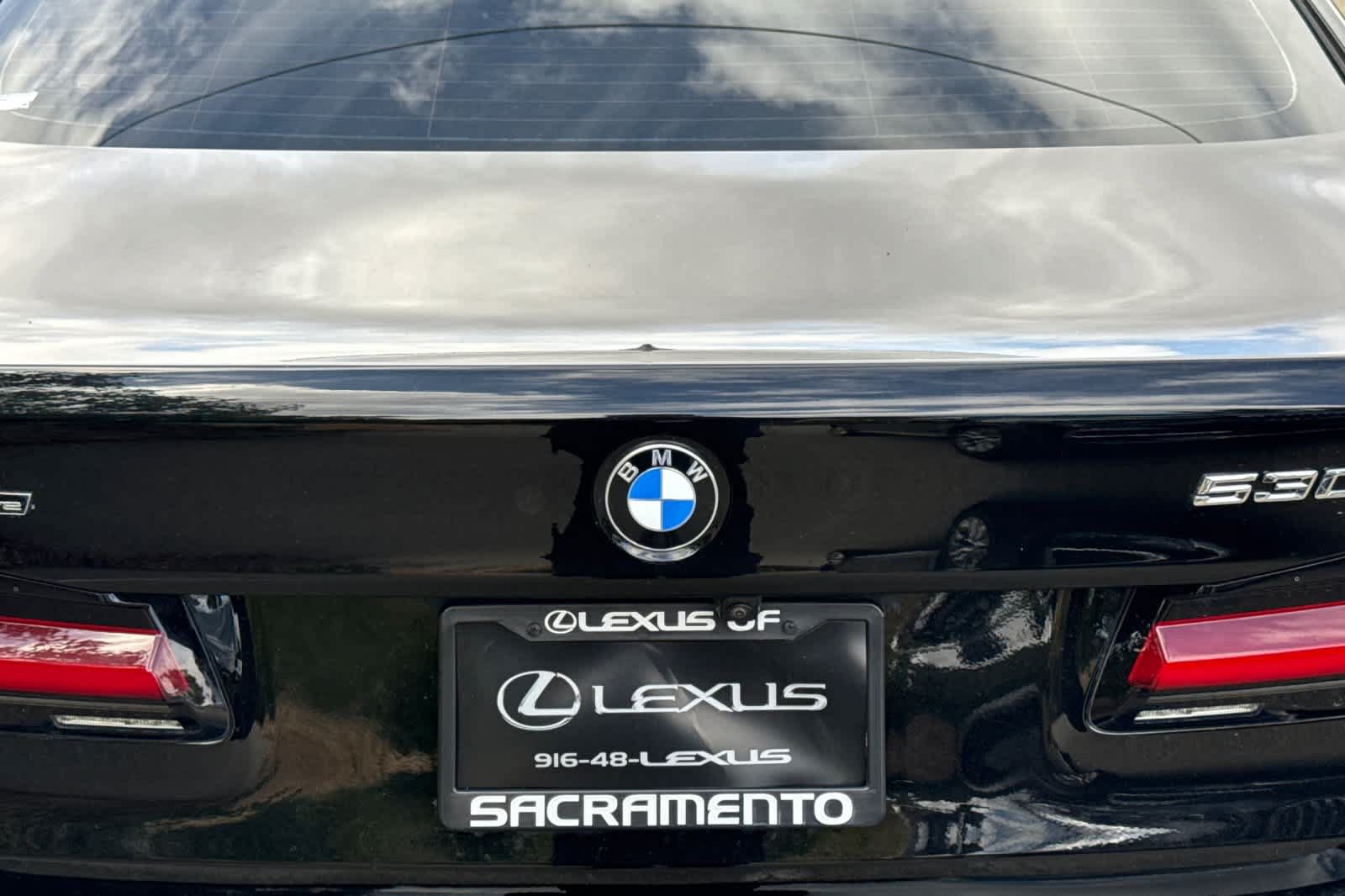 Used 2021 BMW 530i xDrive w/ Premium Package AWD/4WD image 16