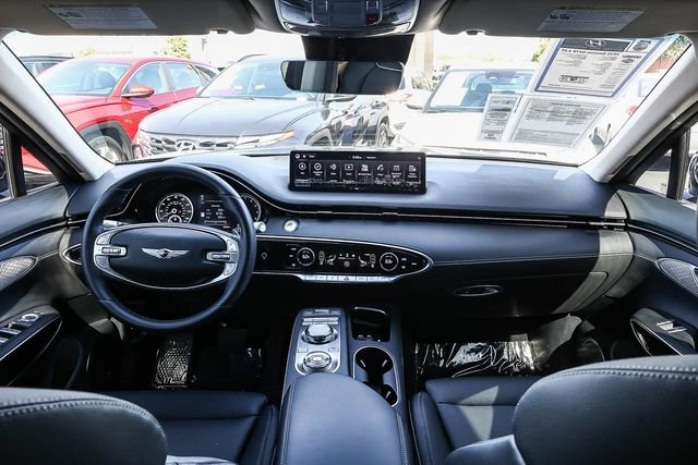 Used 2025 Genesis GV70 2.5T image 12