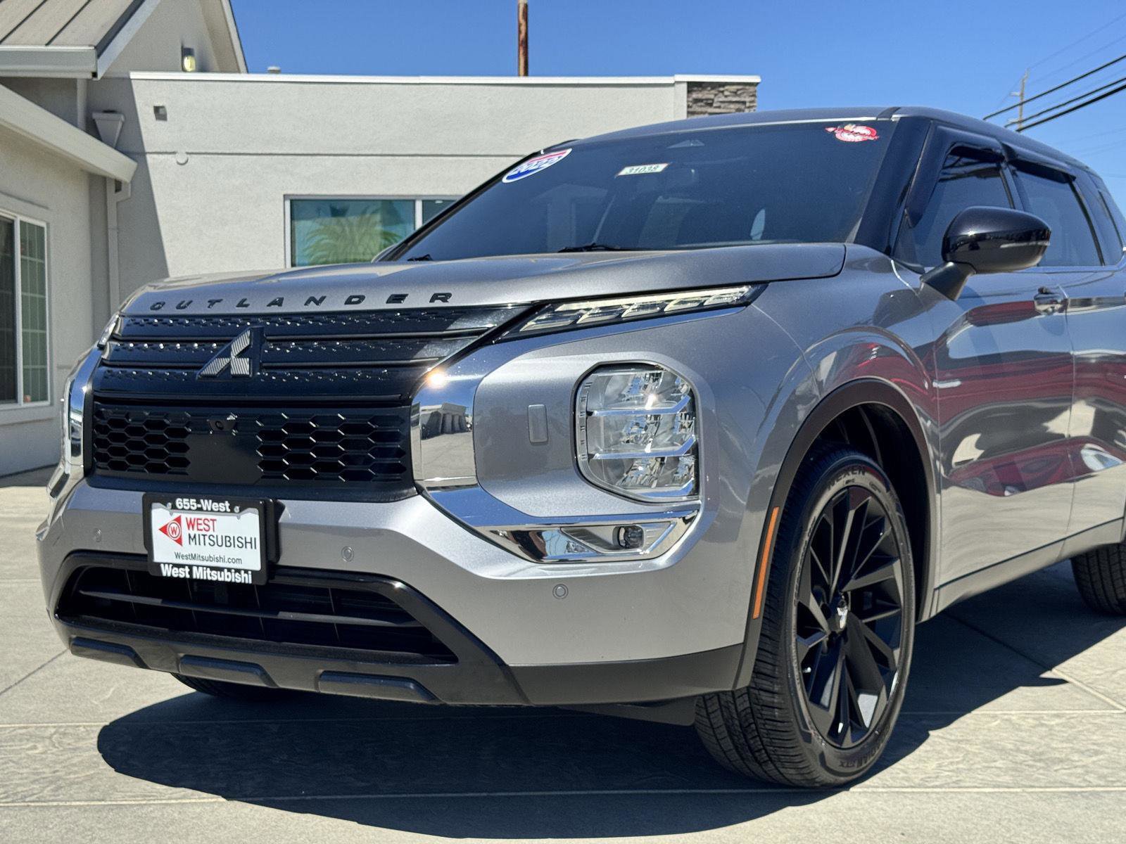 Used 2022 Mitsubishi Outlander SE image 13