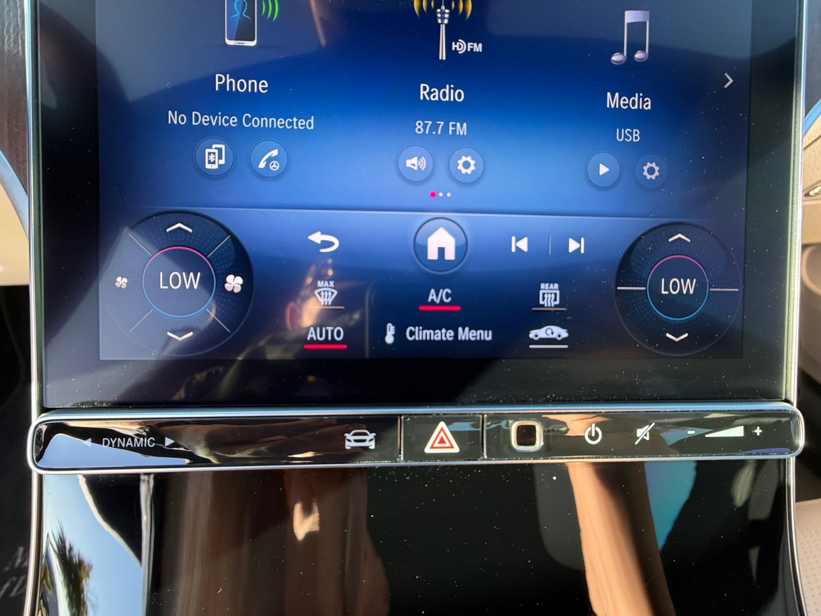 Certified 2023 Mercedes-Benz C 300 4MATIC Sedan image 12