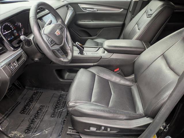 Used 2018 Cadillac XT5 Luxury w/ Driver Awareness Package image 18