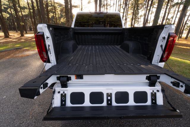 Used 2023 GMC Sierra 1500 AT4 image 12
