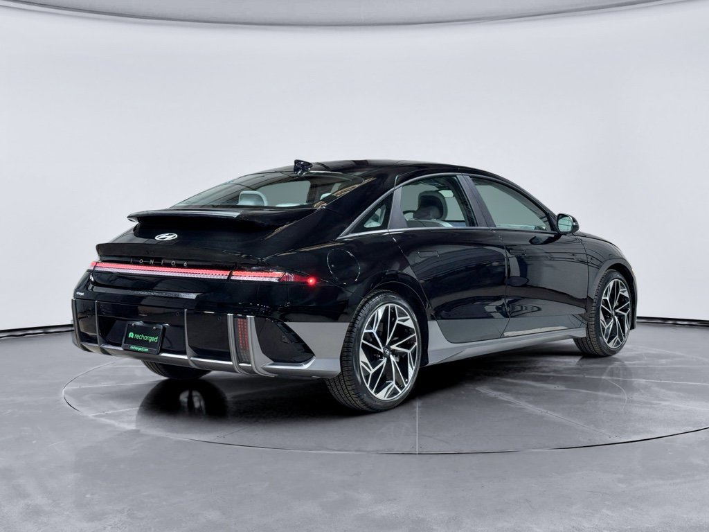Used 2024 Hyundai Ioniq 6 SEL image 3