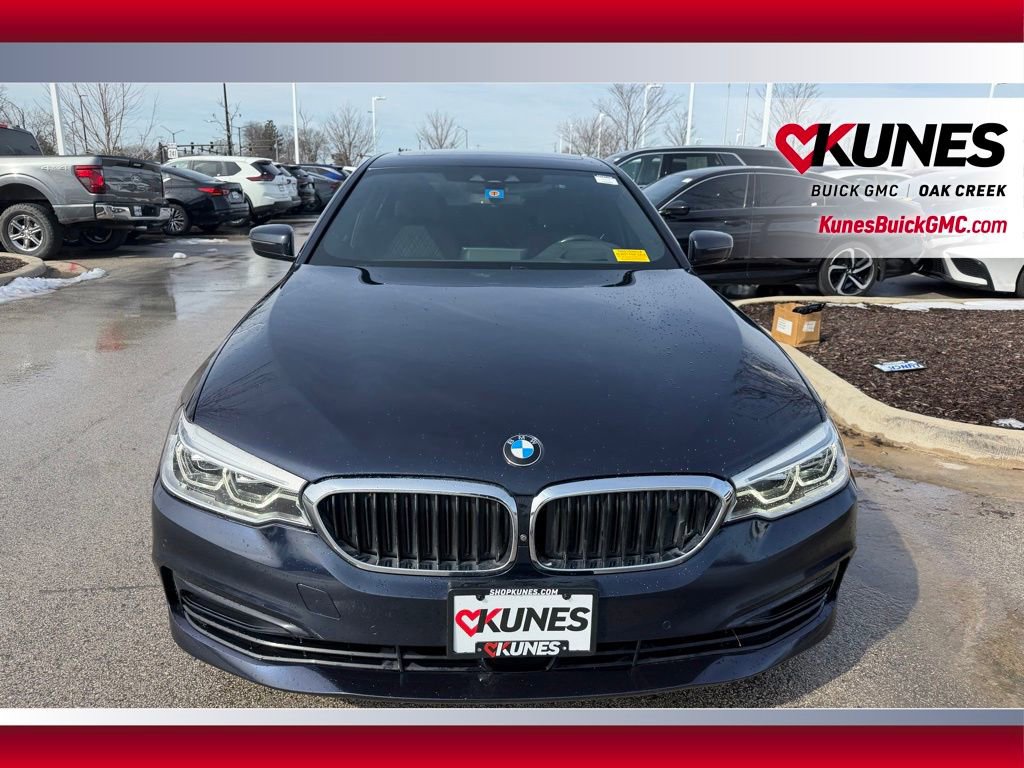 Used 2019 BMW 540i xDrive w/ Executive Package image 2