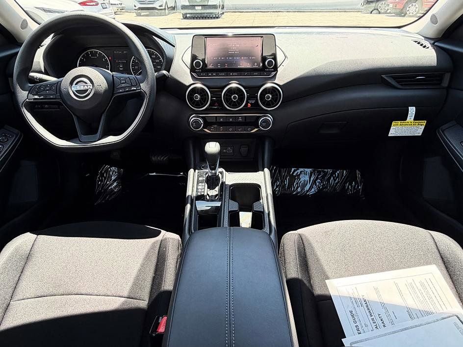 Used 2025 Nissan Sentra S FWD image 33