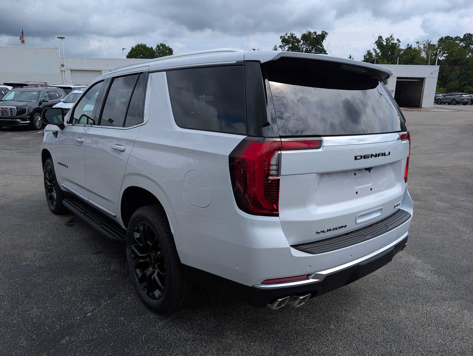New 2026 GMC Yukon Denali AWD/4WD image 10