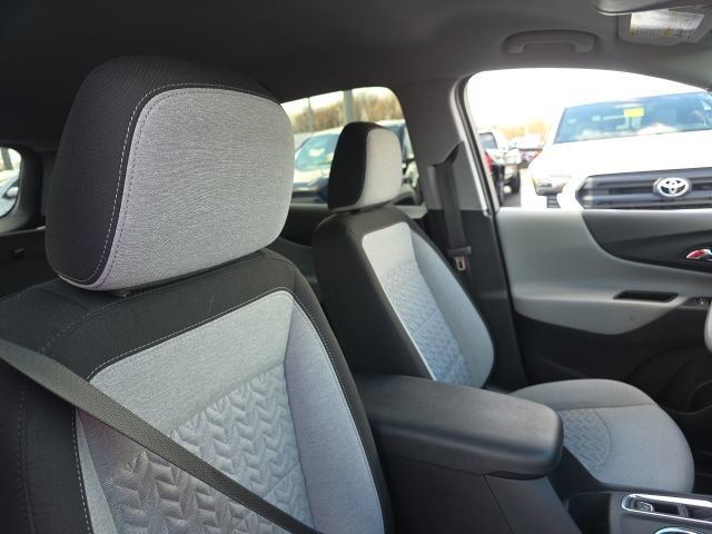 Used 2024 Chevrolet Equinox LS w/ LS Convenience Package image 9