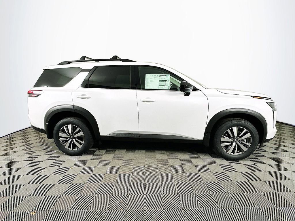 New 2026 Nissan Pathfinder SL AWD/4WD image 11
