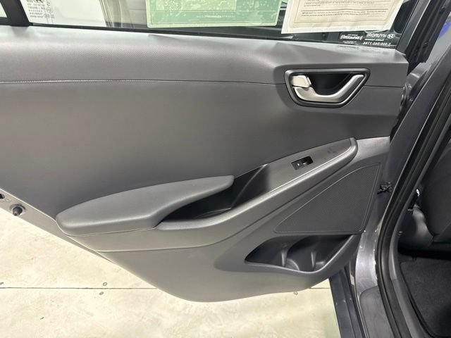 Used 2018 Hyundai Ioniq Blue FWD image 14