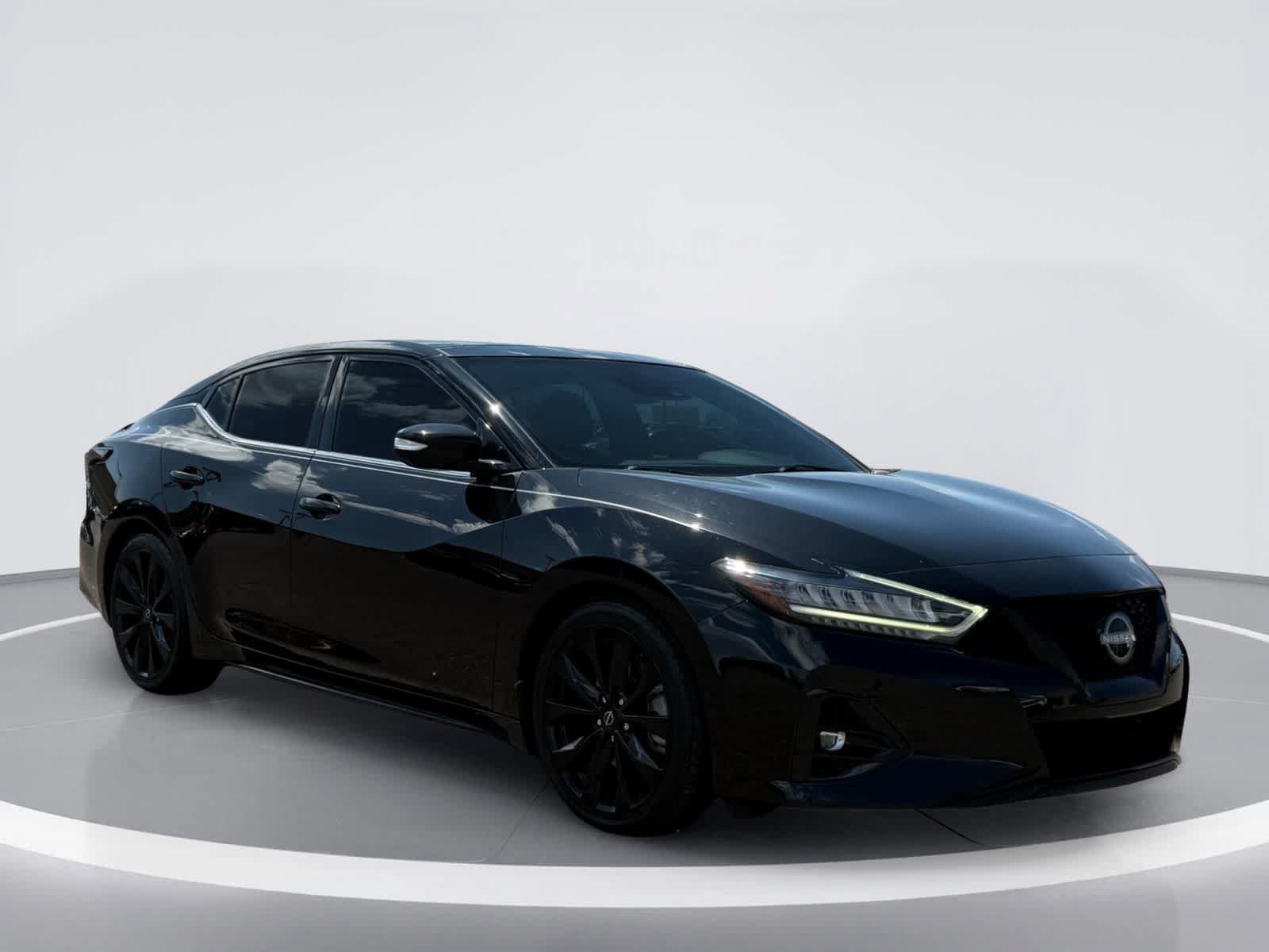 Used 2023 Nissan Maxima SR w/ Sport Mat Group FWD image 7