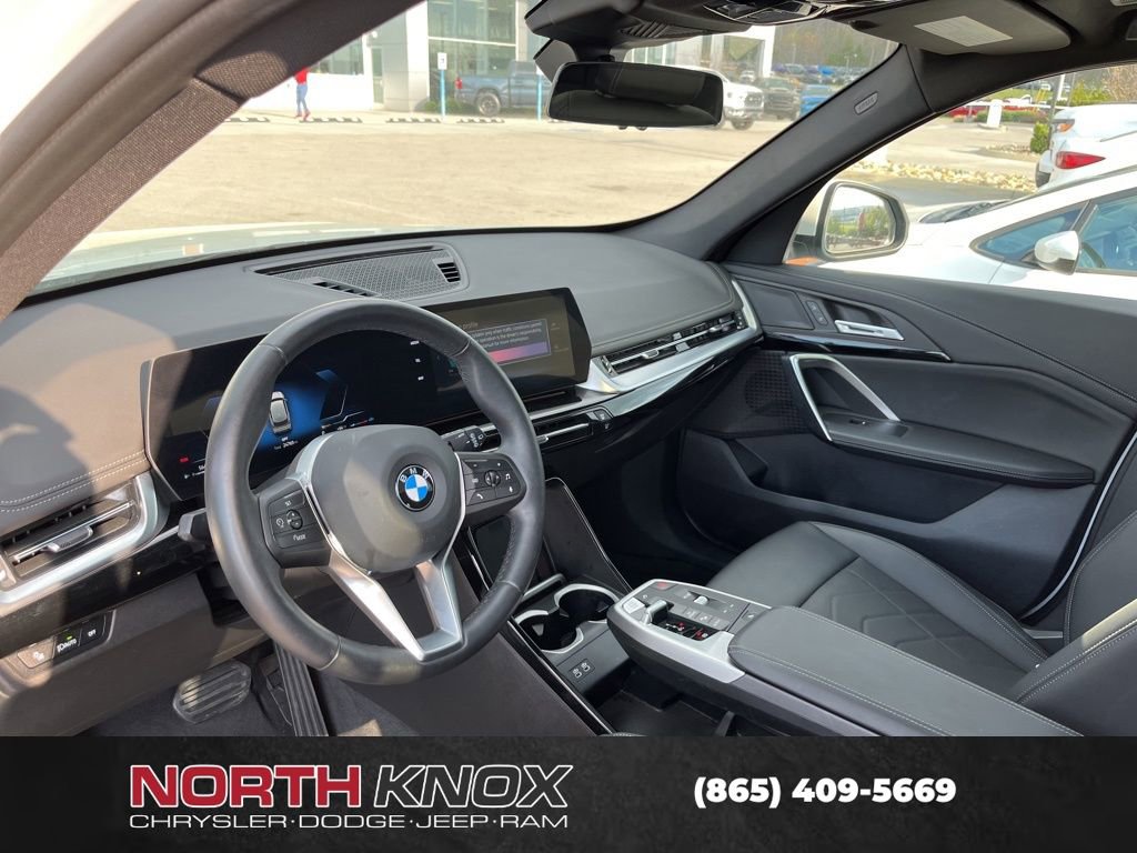 Used 2025 BMW X1 xDrive28i image 6