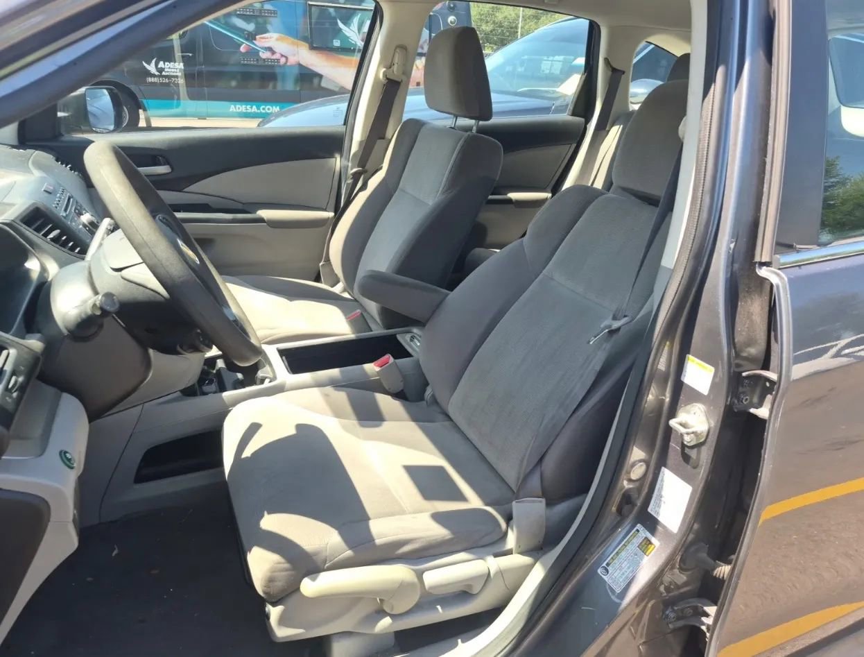 Used 2013 Honda CR-V LX image 9