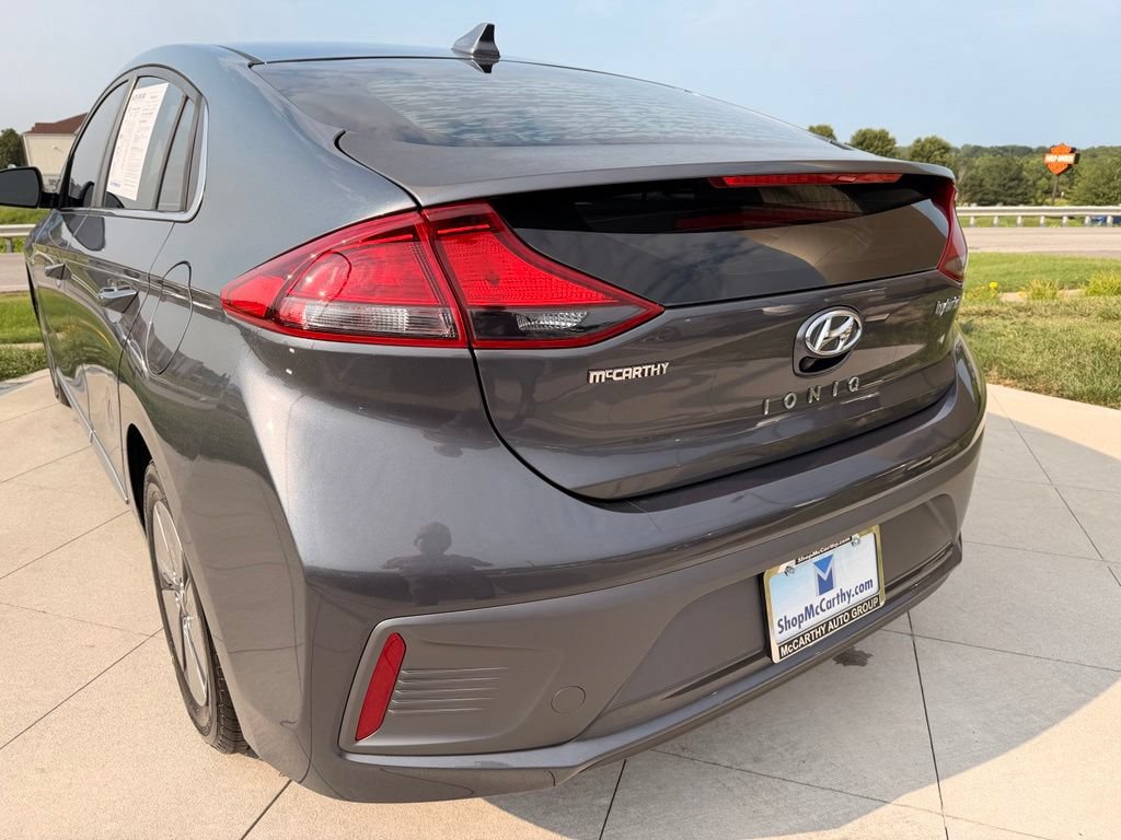 Used 2020 Hyundai Ioniq SE FWD image 31