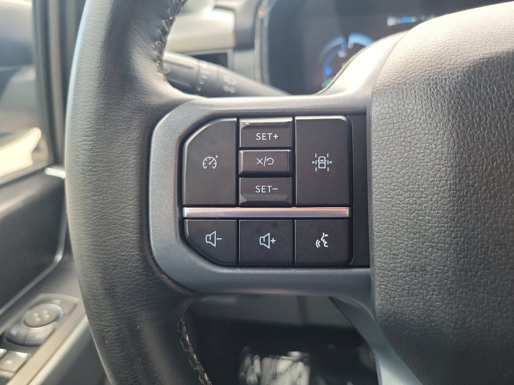 Used 2023 Ford F150 Lightning XLT AWD/4WD image 22