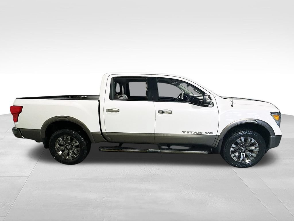 Used 2018 Nissan Titan Platinum Reserve AWD/4WD image 9